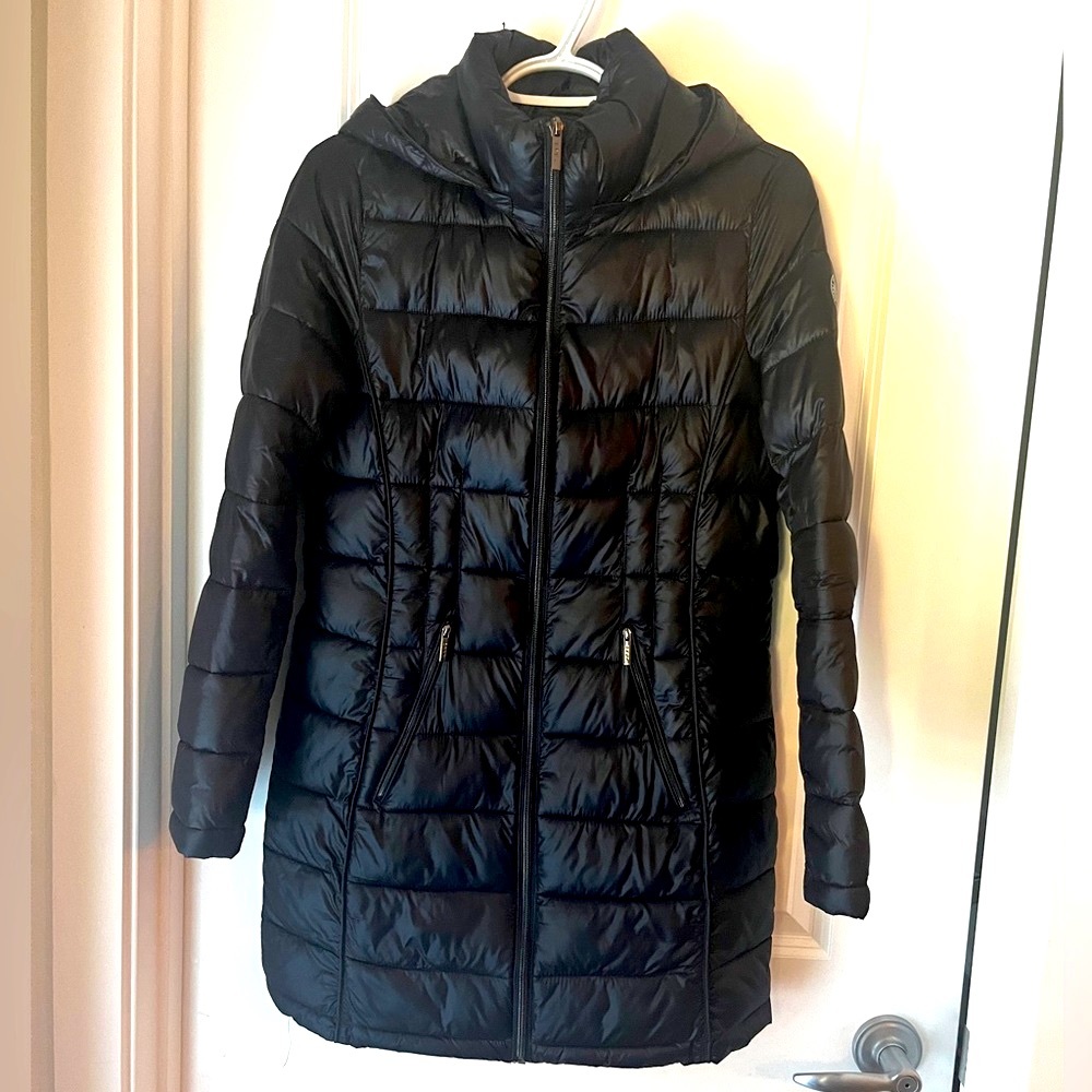 DKNY Waterproof Packable Puffer Quilted Jacket In Brand New Condition